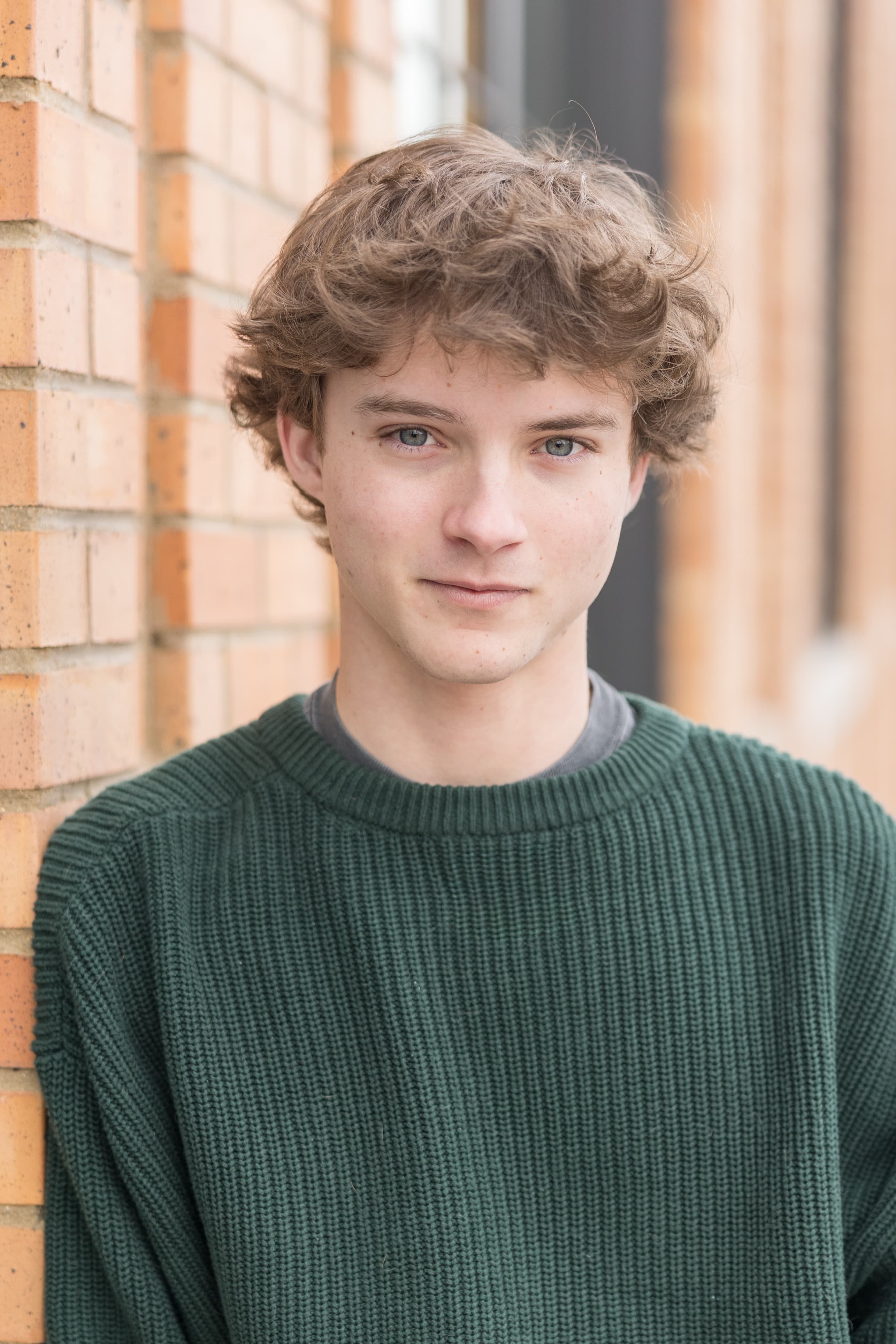 REPLACE: primary headshot of Reeves Player